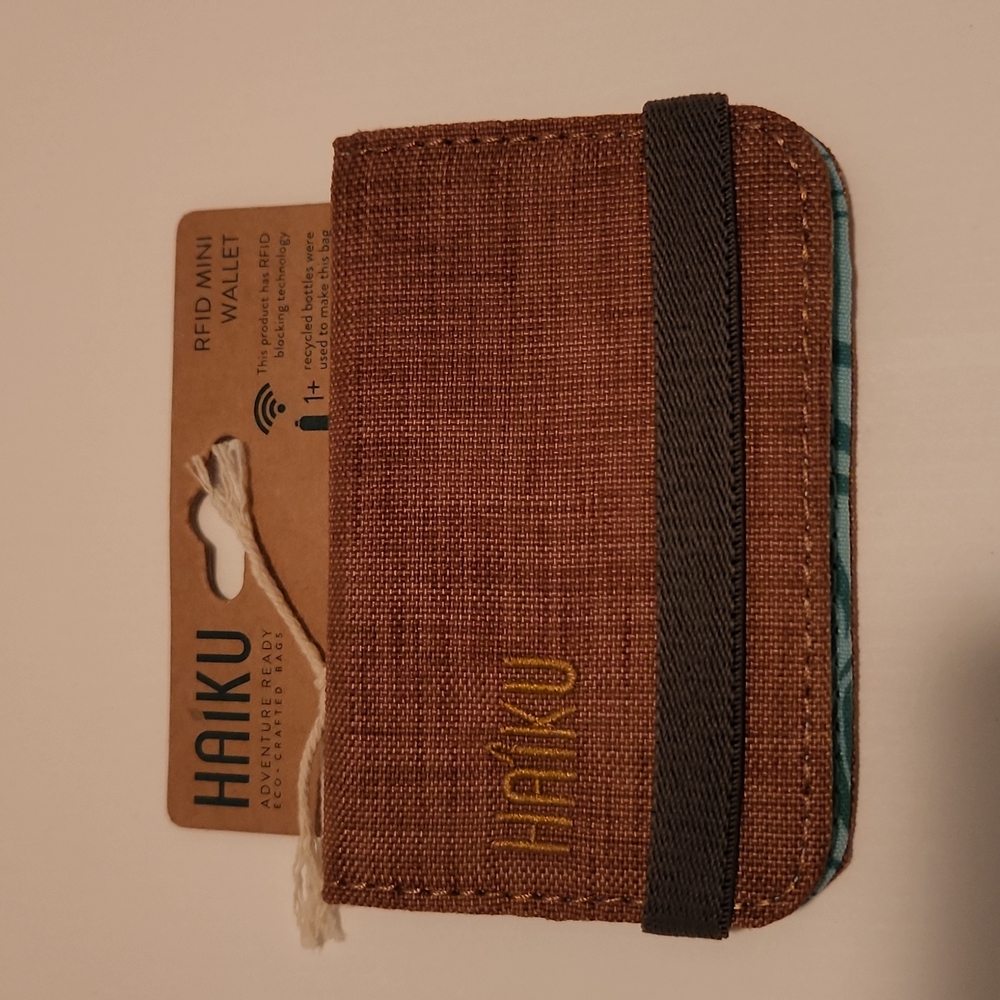 Haiku Card Case